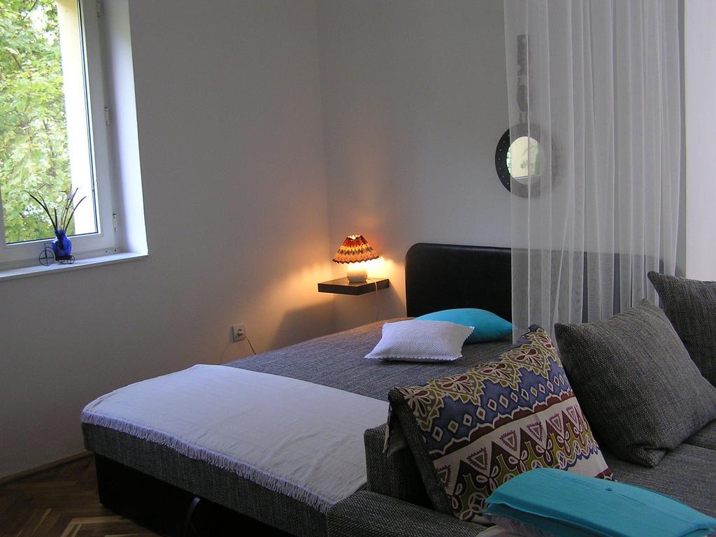 Belvarosi Studio Apartman غيور الغرفة الصورة